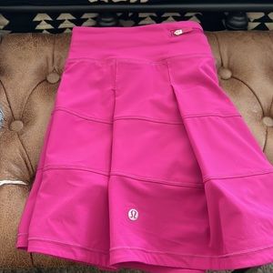 Pace Rival Mid-Rise Skirt
15" Length